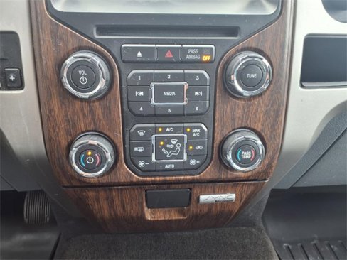 Used 2013 Ford F150 Lariat w/ Mid Equipment Group image 18