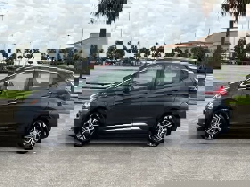 Used 2020 Chevrolet Bolt Premier w/ Infotainment Package image 2