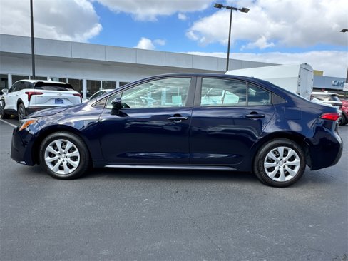 Used 2021 Toyota Corolla LE w/ Carpet Mat Package (TMS) image 7