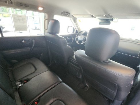 Used 2021 Nissan Armada SV image 24