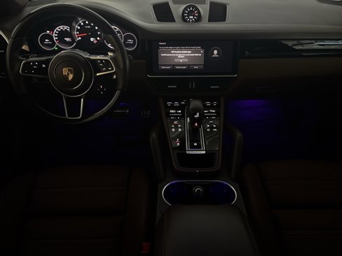 Certified 2023 Porsche Cayenne S image 21