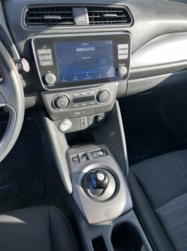 Certified 2024 Nissan Leaf S image 18