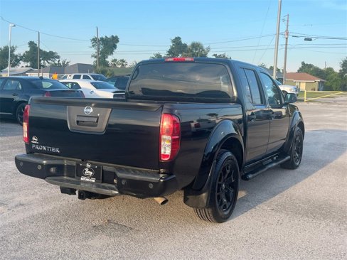 Used 2020 Nissan Frontier SV w/ Midnight Edition Floor Mats image 5