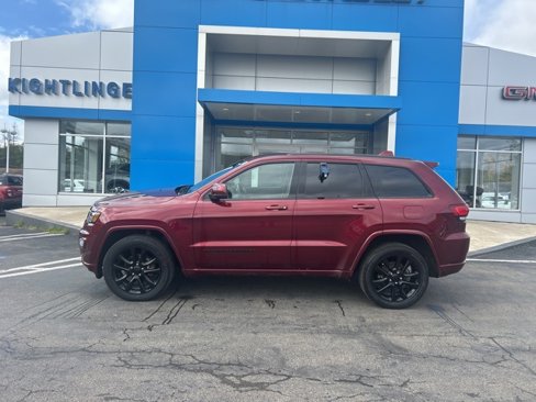 Used 2020 Jeep Grand Cherokee Altitude image 3