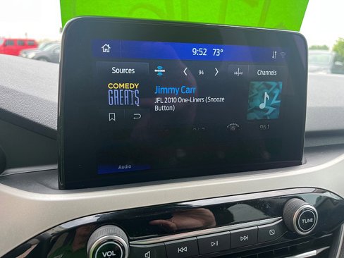 Used 2020 Ford Escape SE image 29