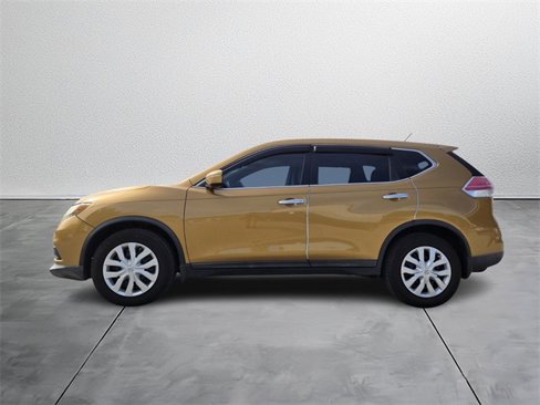 Used 2015 Nissan Rogue S image 3