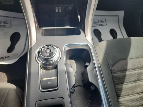 Used 2020 Ford Fusion SE image 23
