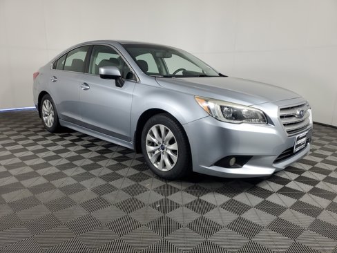 Used 2015 Subaru Legacy 2.5i Premium image 2
