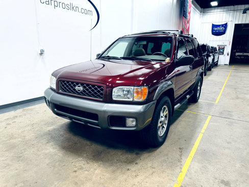 Used 2001 Nissan Pathfinder SE image 3