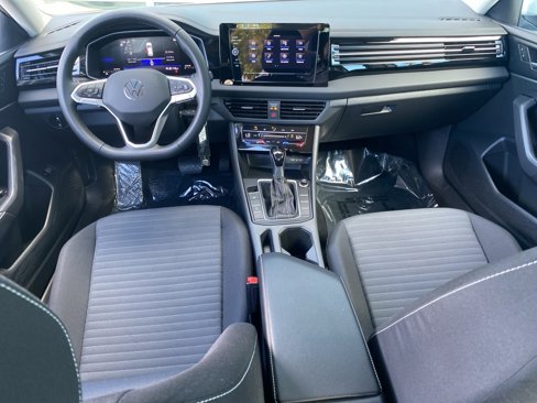 Certified 2025 Volkswagen Jetta S image 13
