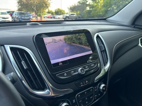 Used 2022 Chevrolet Equinox Premier image 37