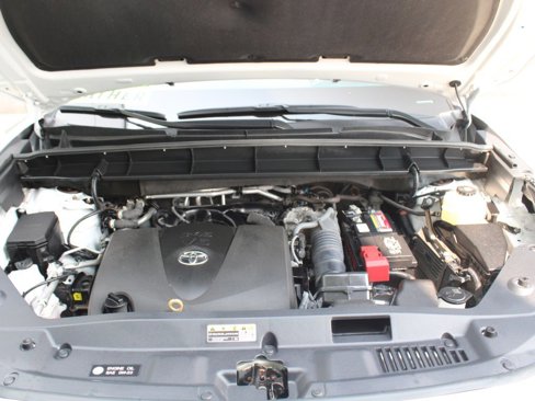 Used 2022 Toyota Highlander XLE image 40