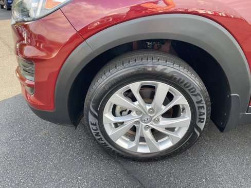 Used 2019 Hyundai Tucson SE image 17