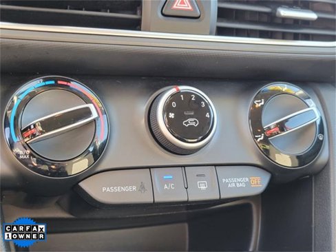 Used 2021 Hyundai Kona SE image 25