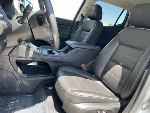 Used 2023 GMC Acadia Denali image 7