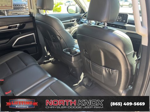 Used 2020 Kia Telluride LX image 25