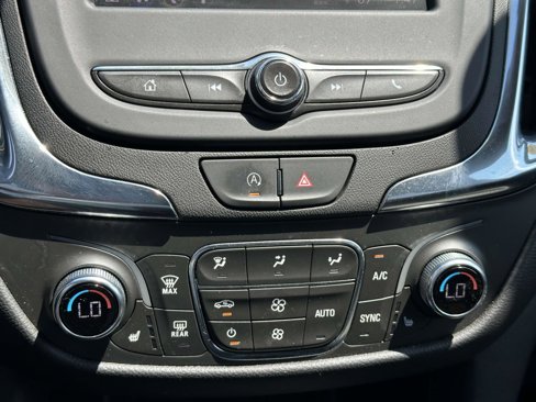 Used 2023 Chevrolet Equinox LT image 25