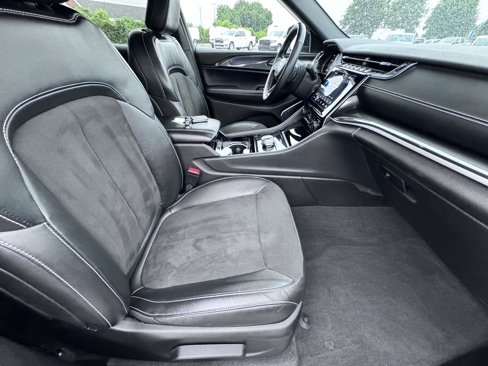 Certified 2021 Jeep Grand Cherokee L Laredo image 18