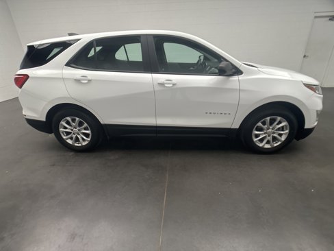 Used 2020 Chevrolet Equinox LS image 9