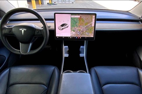 Used 2020 Tesla Model 3 Standard Range image 14