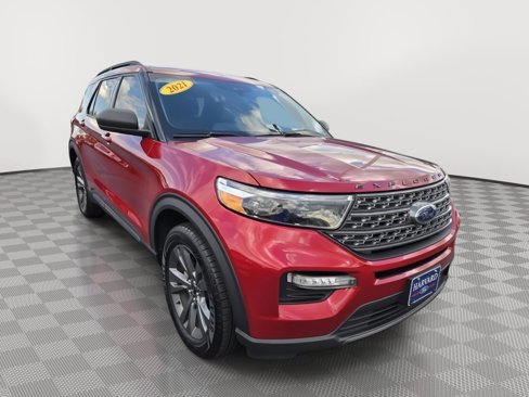 Used 2021 Ford Explorer XLT w/ Equipment Group 202A image 1
