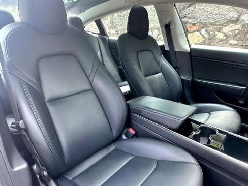 Used 2020 Tesla Model 3 Long Range image 22