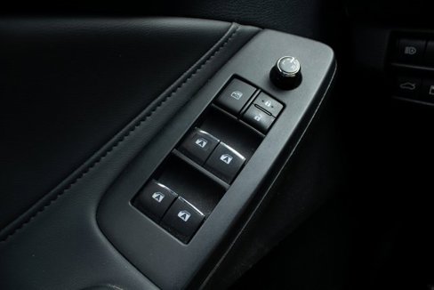 Used 2020 Toyota Avalon XLE image 11