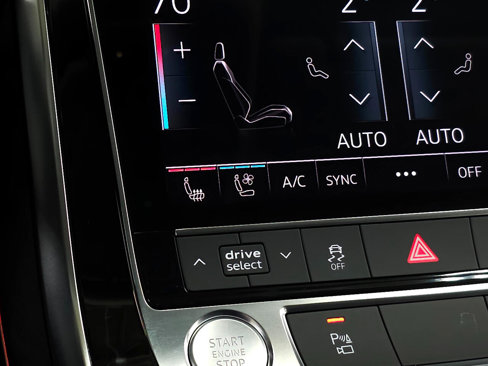 Used 2019 Audi Q8 Premium Plus w/ Premium Plus image 29