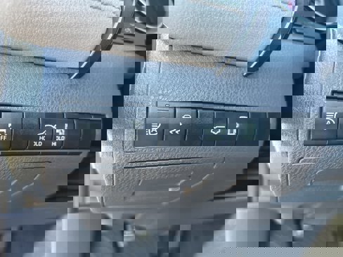 Used 2021 Toyota Camry LE image 23