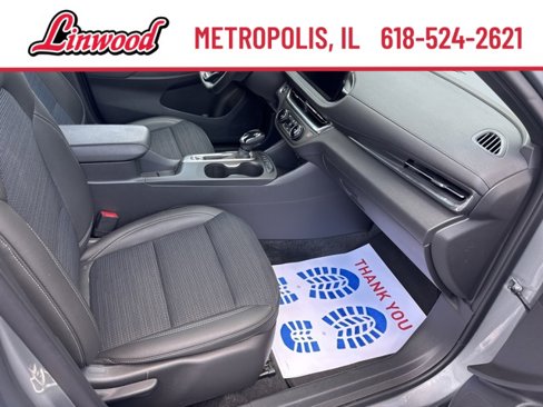 Used 2024 Buick Envista Preferred w/ Convenience I Package image 8
