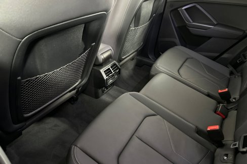 Used 2022 Audi Q3 2.0T Premium w/ Black Optic Sport Package image 11