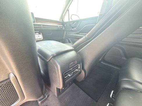 Used 2021 Lincoln Corsair Reserve w/ Equipment Group 201A image 19