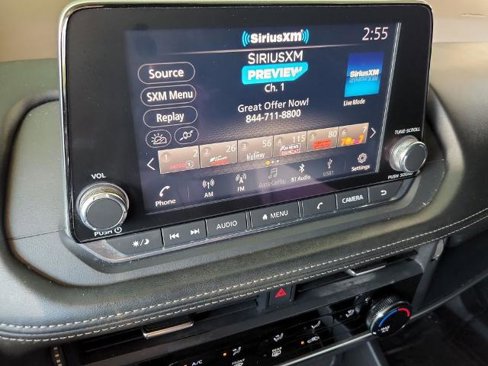 Certified 2021 Nissan Rogue S image 17