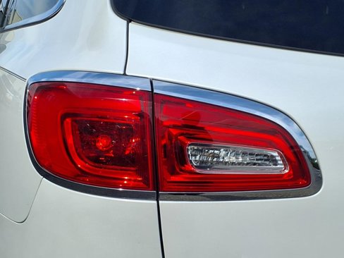 Used 2017 Buick Enclave Premium image 25