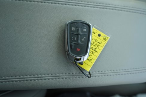 Used 2022 Cadillac XT4 Premium Luxury w/ Safety Alert Package image 30