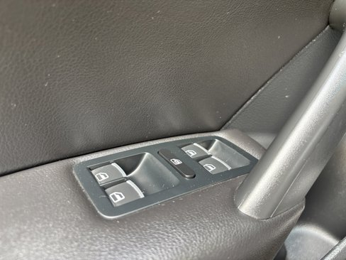 Used 2014 Volkswagen Passat TDI SE image 39
