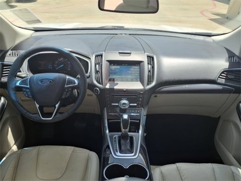 Used 2017 Ford Edge Titanium w/ Equipment Group 301A image 3