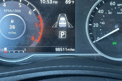 Used 2021 Nissan Versa SV image 28