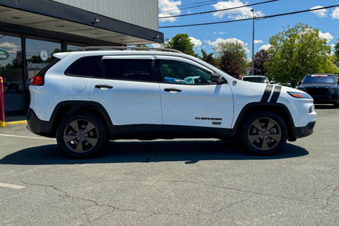 Used 2017 Jeep Cherokee 75th Anniversary image 3