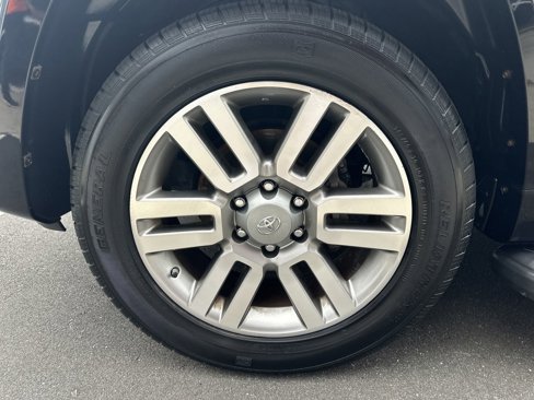 Used 2011 Toyota 4Runner SR5 image 34