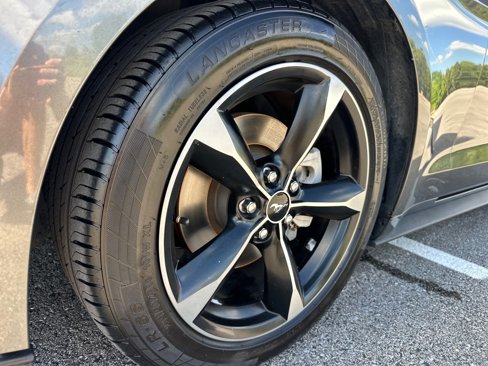 Used 2018 Ford Mustang Coupe image 10