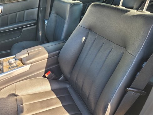 Used 2015 Mercedes-Benz E 400 Sedan w/ Lighting Package image 13