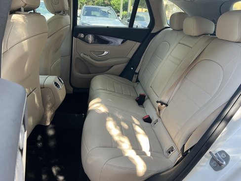 Used 2017 Mercedes-Benz GLC 300 image 28