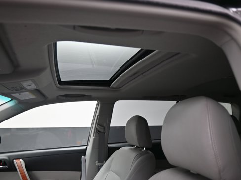 Used 2010 Toyota Highlander Limited image 14