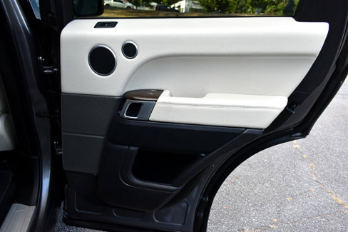 Used 2015 Land Rover Range Rover Sport HSE image 34