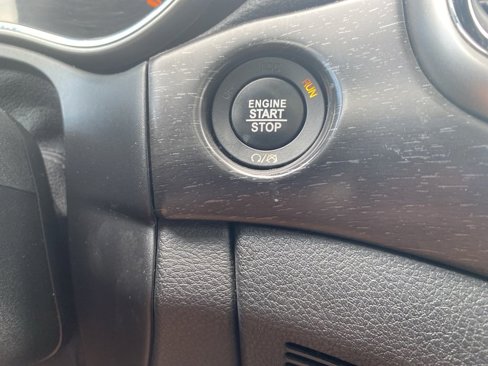 Certified 2018 Jeep Grand Cherokee Altitude image 23