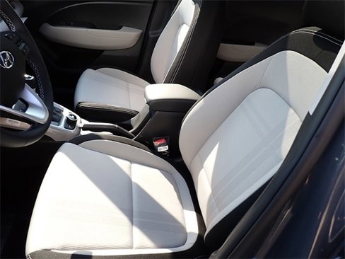 New 2025 Hyundai Venue SEL image 11