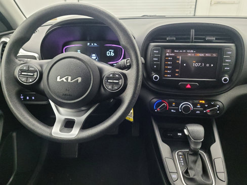 Used 2023 Kia Soul LX w/ LX Technology Package image 22
