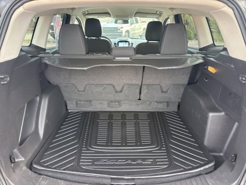 Used 2019 Ford Escape SE image 9