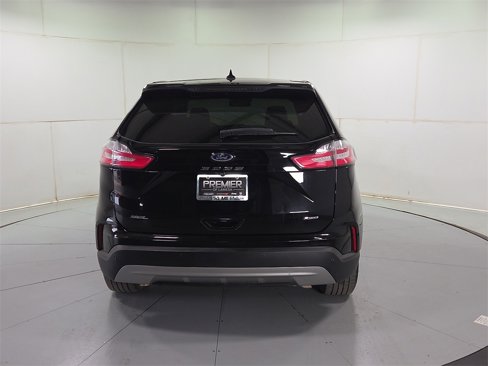 Used 2021 Ford Edge SEL w/ Convenience Package image 7